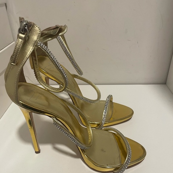 Guiseppe Zanotti shoes - Picture 2 of 5